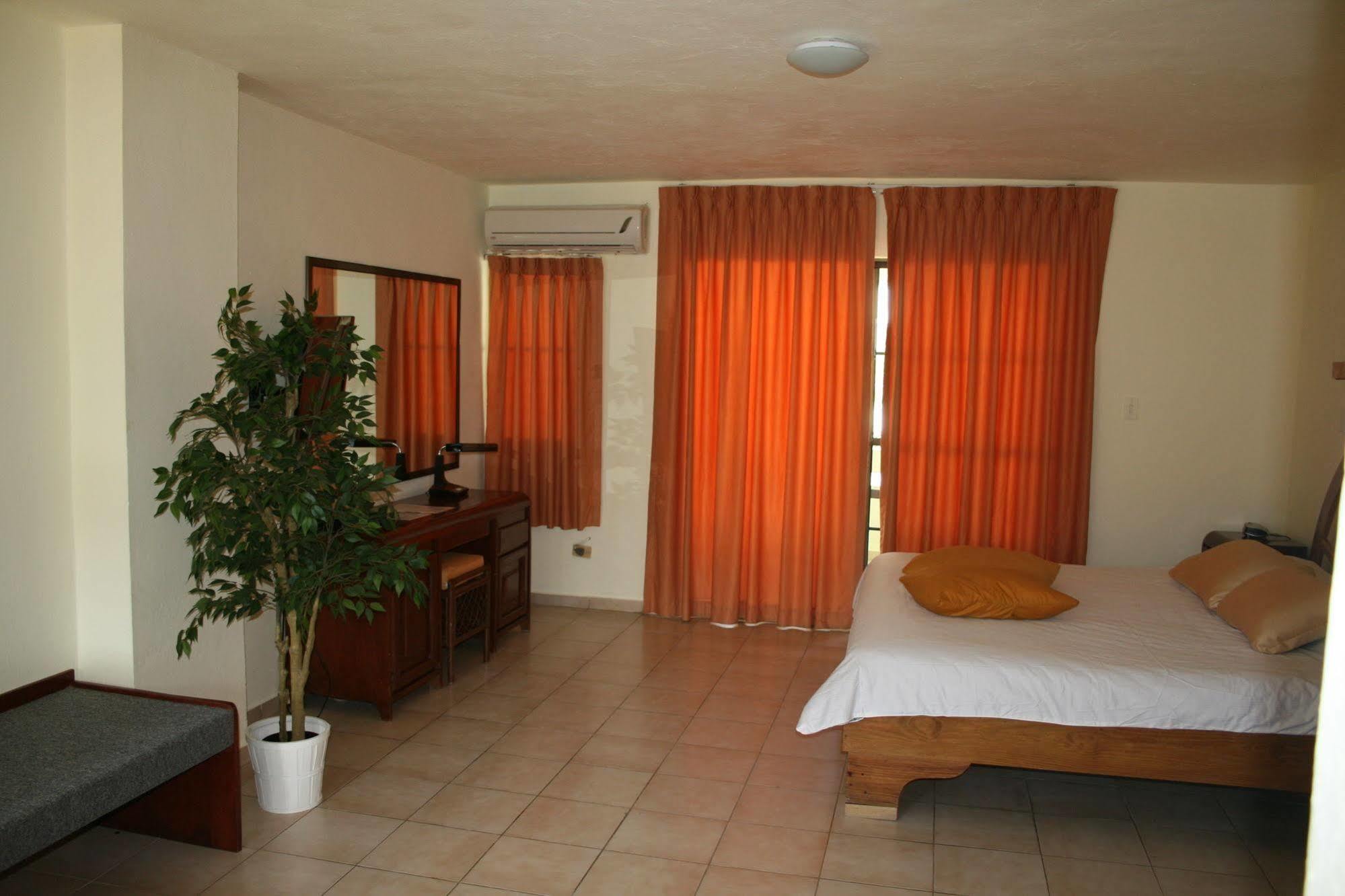 Hotel Plaza Europa Sosua Ngoại thất bức ảnh